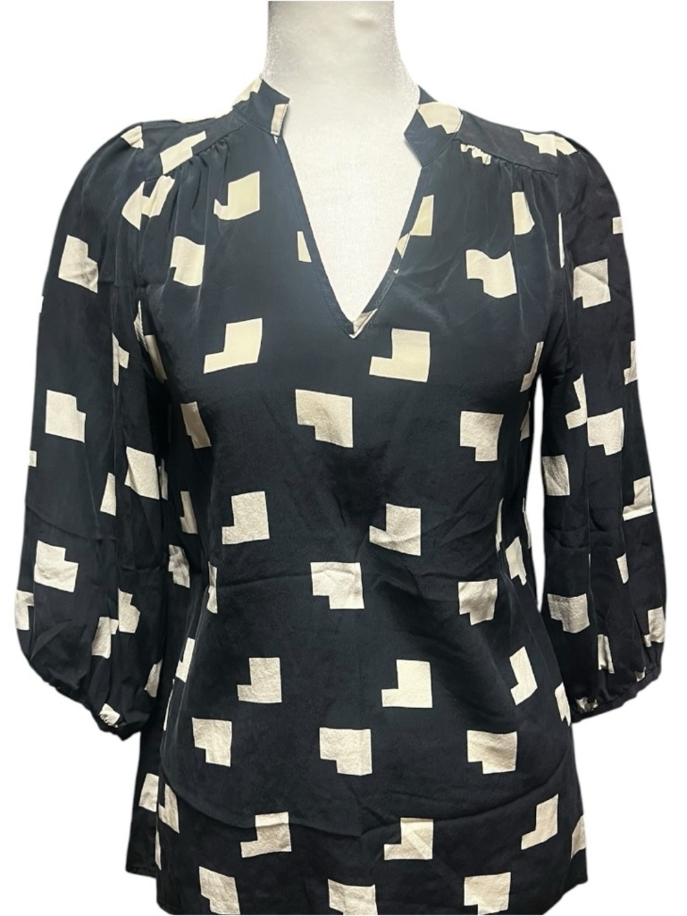 Navy silk Geometric Print V-Neck Blouse